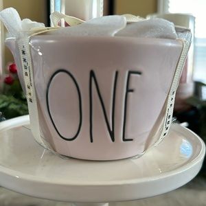 Rae Dunn Lilac measuring cups